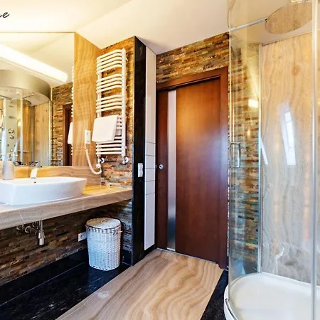 Appartement Wonder - Cud Malina Z Kominkiem, Klimatyzacja I Widokiem Na Karkonosze, Blisko Centrum, Stoku, Restauracji, Aquaparku